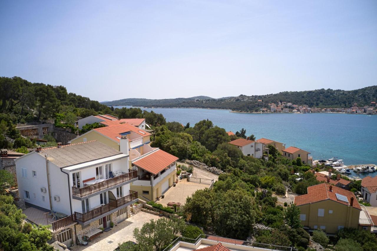 Apartments And Rooms By The Sea Tisno, Murter - 5128 Esterno foto